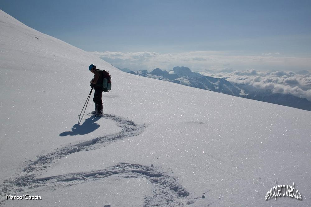 18_Sullo spallone verso la vetta.JPG